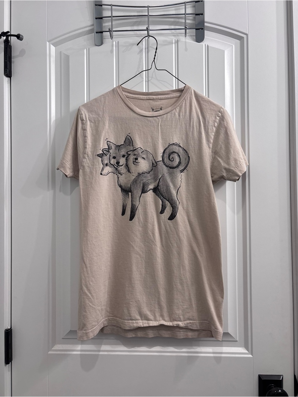 Pet-Themed Beige 3 Headed Fox T-Shirt